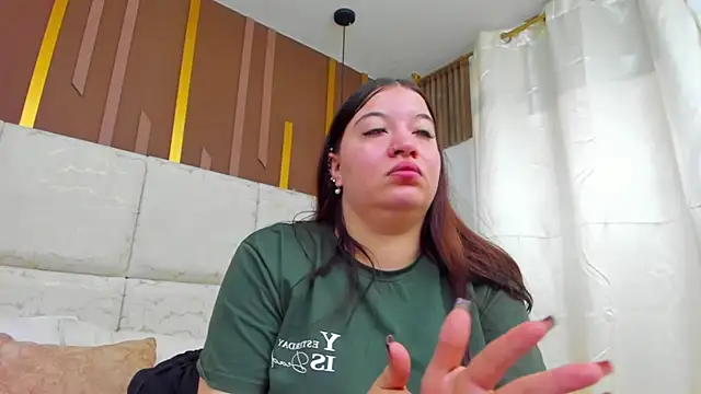 AmbarGills online show from 03-31-26, 01:11