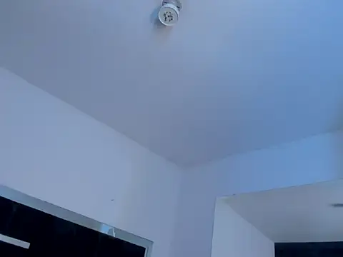Snapshot of Cami_KingSex chatting on 04-12-26, 09:25 Cami KingSex online show from 04-12-26, 09:25