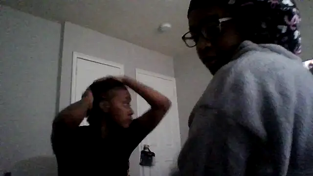 Snapshot of dezzidavill chatting on 03-03-26, 08:15 dezzidavill online show from 03-03-26, 08:15