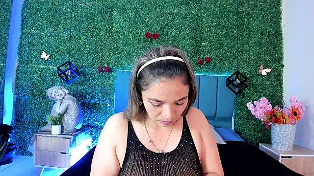 Snapshot of Kiaraa88 chatting on 07-01-26, 08:30 Kiaraa88 online show from 07-01-26, 08:30