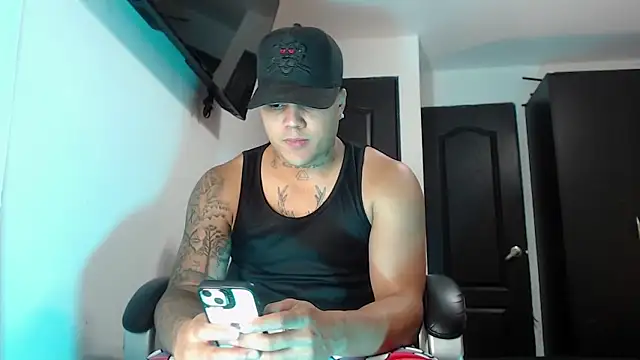 Boyhot 00 online show from 10-09-25, 03:15