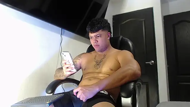 Boyhot 00 online show from 10-29-25, 12:46