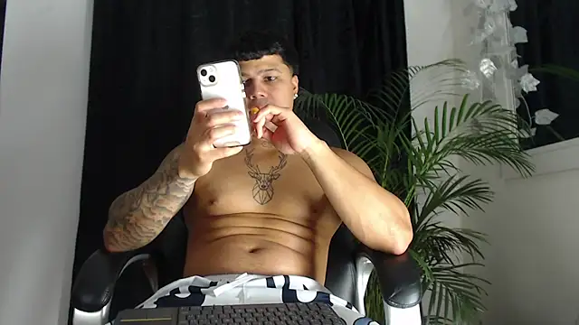 Boyhot 00 online show from 02-21-26, 01:50