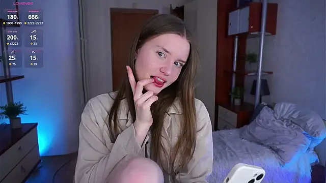 Snapshot of SunRinglein chatting on 01-18-26, 06:23 SunRinglein online show from 01-18-26, 06:23