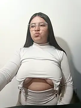 Snapshot of sofia_athome chatting on 11-03-25, 09:16 sofia athome online show from 11-03-25, 09:16