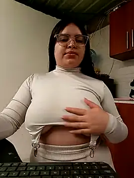 Snapshot of sofia_athome chatting on 11-24-25, 07:24 sofia athome online show from 11-24-25, 07:24