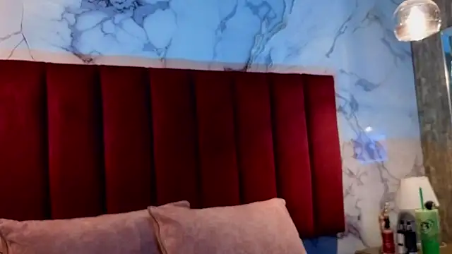 CHIARAJJONES online show from 04-09-26, 12:32