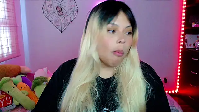 EllieMoonX online show from 12-03-25, 09:24