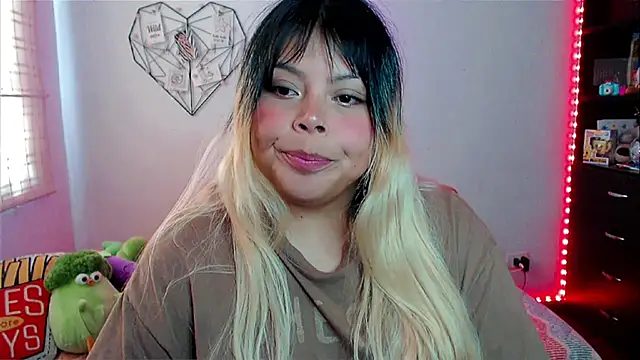 EllieMoonX online show from 03-10-26, 06:46