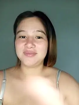 Snapshot of Natacha_02 chatting on 01-06-26, 08:51 Natacha 02 online show from 01-06-26, 08:51