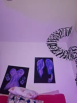 Meganthomson online show from 01-19-26, 02:04