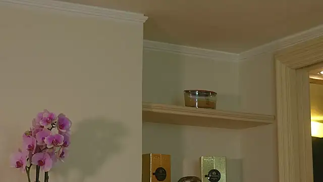 AbrilColls  online show from 03-03-26, 08:04