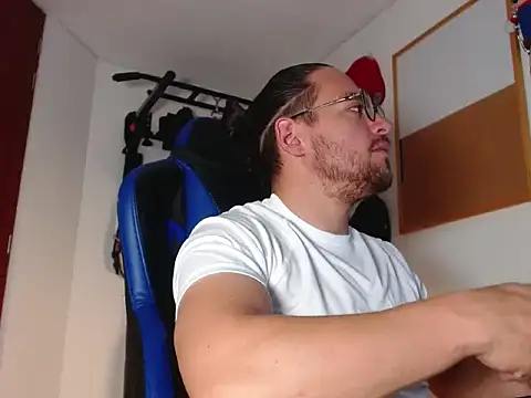 kurt xx online show from 10-10-25, 09:52