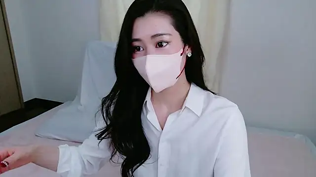 Snapshot of Ran_2323 chatting on 02-28-26, 02:01 Ran 2323 online show from 02-28-26, 02:01