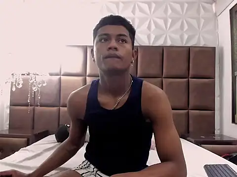 Snapshot of MorenitoDigno chatting on 10-23-25, 07:01 MorenitoDigno online show from 10-23-25, 07:01