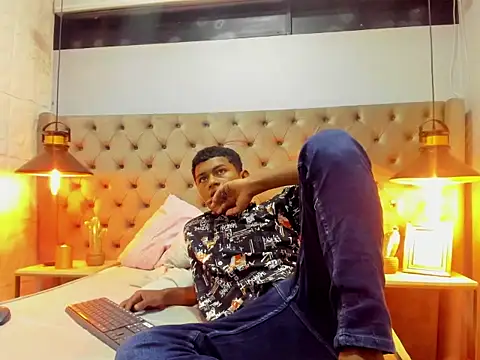 Snapshot of MorenitoDigno chatting on 10-25-25, 06:46 MorenitoDigno online show from 10-25-25, 06:46