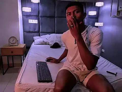 Snapshot of MorenitoDigno chatting on 11-02-25, 07:05 MorenitoDigno online show from 11-02-25, 07:05