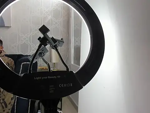 Snapshot of MorenitoDigno chatting on 11-03-25, 06:53 MorenitoDigno online show from 11-03-25, 06:53