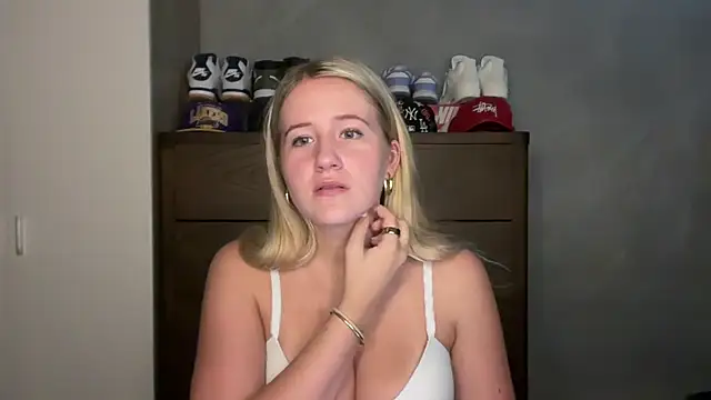 itssosierra online show from 04-29-26, 08:29