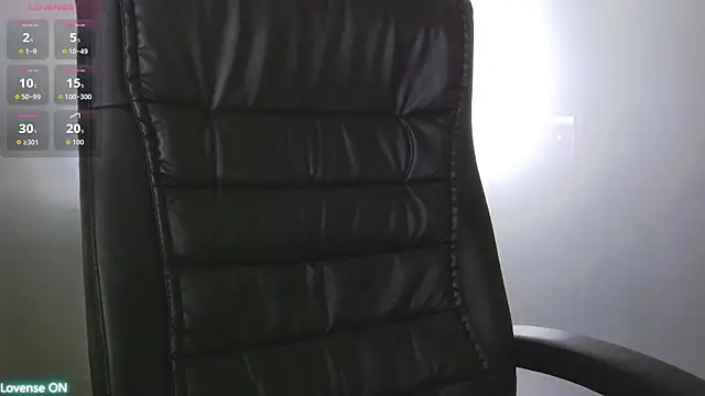 Snapshot of YaraXCox chatting on 06-26-26, 03:00 YaraXCox online show from 06-26-26, 03:00