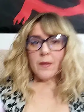 Amelialove42 online show from 02-05-26, 07:51