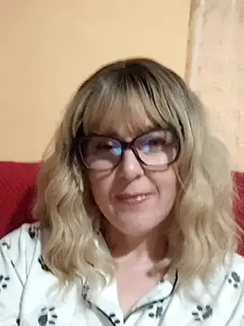 Amelialove42 online show from 06-05-26, 08:03