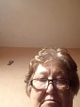 Snapshot of Katherine735 chatting on 10-29-25, 11:06 Katherine735 online show from 10-29-25, 11:06