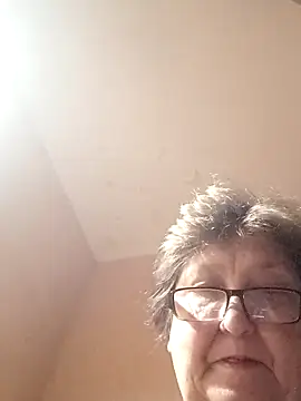 Snapshot of Katherine735 chatting on 11-15-25, 07:21 Katherine735 online show from 11-15-25, 07:21