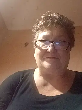 Snapshot of Katherine735 chatting on 11-22-25, 07:35 Katherine735 online show from 11-22-25, 07:35