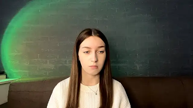 LingNikkel online show from 10-30-25, 10:06