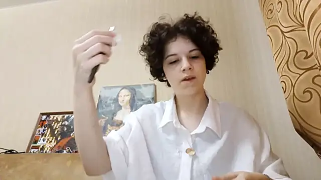 Snapshot of JesseniaHanney chatting on 10-18-25, 08:04 JesseniaHanney online show from 10-18-25, 08:04