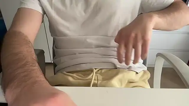 Snapshot of matrixx_9 chatting on 11-10-25, 08:46 matrixx 9 online show from 11-10-25, 08:46