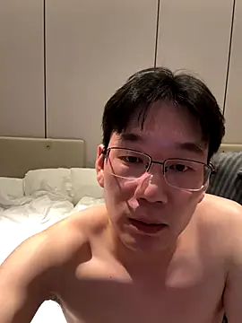 Snapshot of zhenzhen666 chatting on 11-08-25, 03:23 zhenzhen666 online show from 11-08-25, 03:23