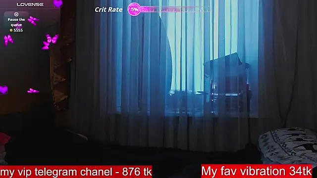 ArianaLight online show from 11-18-25, 01:04