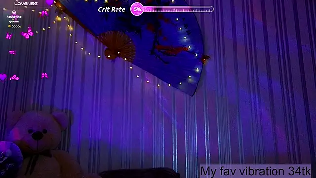 Snapshot of ArianaLight chatting on 05-03-26, 04:24 ArianaLight online show from 05-03-26, 04:24