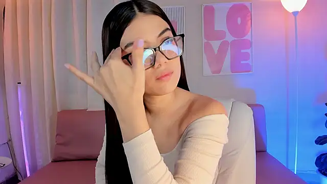 MarianaaDooll online show from 04-20-26, 12:30