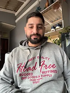 Snapshot of Sedutor69- chatting on 11-23-25, 05:57 Sedutor69- online show from 11-23-25, 05:57