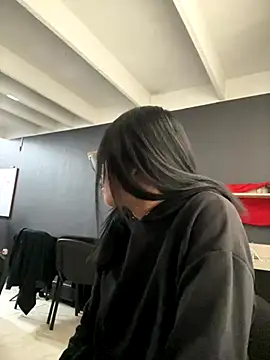 angie rousse  online show from 11-17-25, 01:06