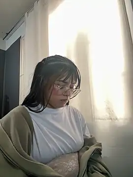 angie rousse  online show from 12-05-25, 01:09