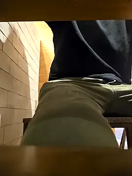 Alex piloto online show from 10-23-25, 07:29