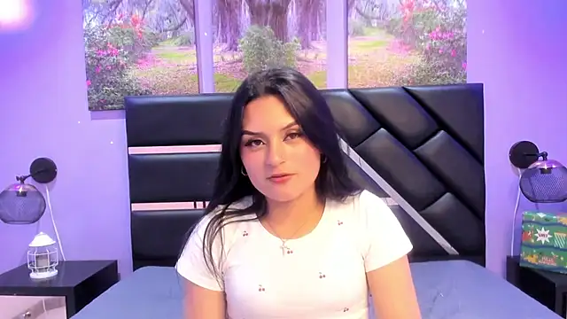 Snapshot of GAbrielaBotero chatting on 12-19-25, 07:54 GAbrielaBotero online show from 12-19-25, 07:54