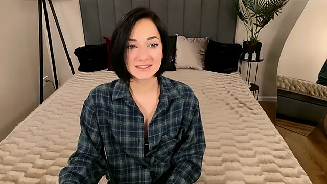 Snapshot of BaileeLynn chatting on 12-05-25, 12:36 BaileeLynn online show from 12-05-25, 12:36