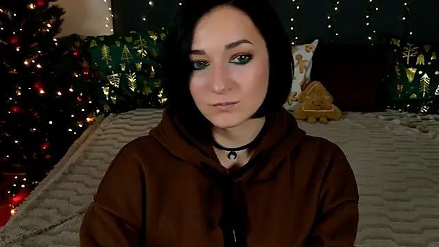 BaileeLynn online show from 12-21-25, 12:45