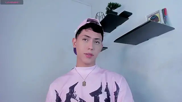 Iam criss09 online show from 11-25-25, 01:00