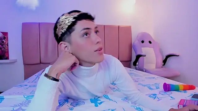 Iam criss09 online show from 12-13-25, 08:04