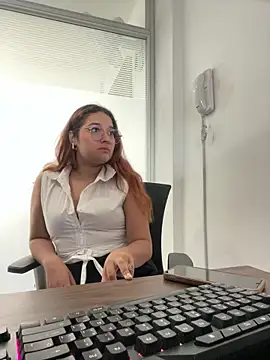 Adhara adams18 online show from 10-25-25, 12:02