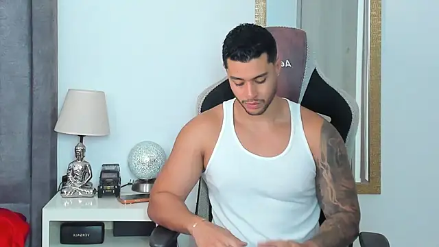 Snapshot of Ken_mailik1 chatting on 07-05-26, 12:28 Ken mailik1 online show from 07-05-26, 12:28