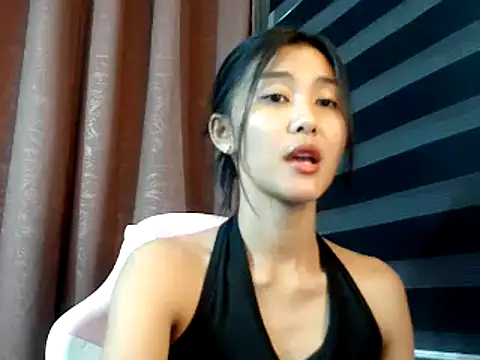 Snapshot of De_amore chatting on 10-10-25, 02:05 De amore online show from 10-10-25, 02:05