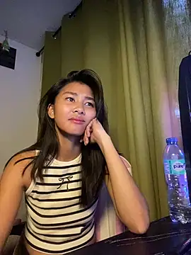 Snapshot of De_amore chatting on 06-26-26, 02:27 De amore online show from 06-26-26, 02:27