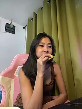 Snapshot of De_amore chatting on 07-13-26, 12:46 De amore online show from 07-13-26, 12:46
